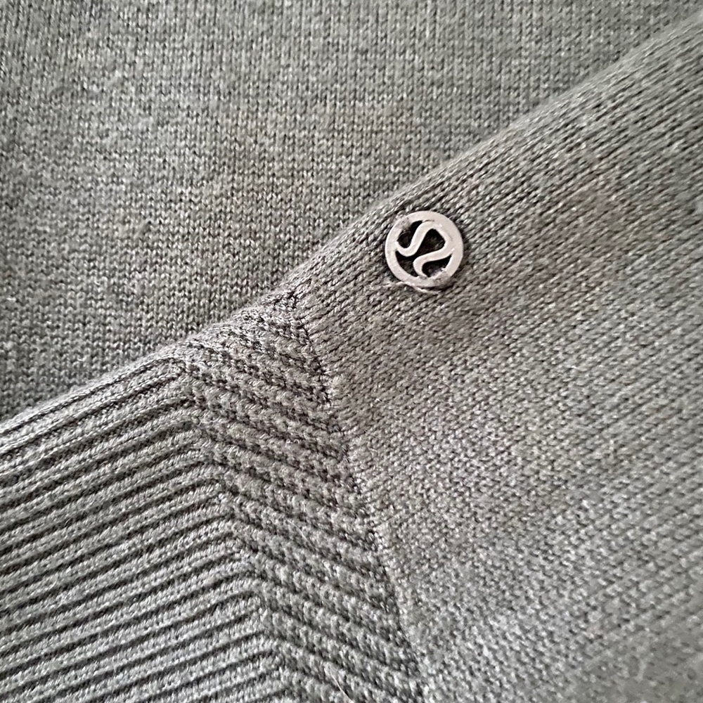 Lululemon green cardigan Small